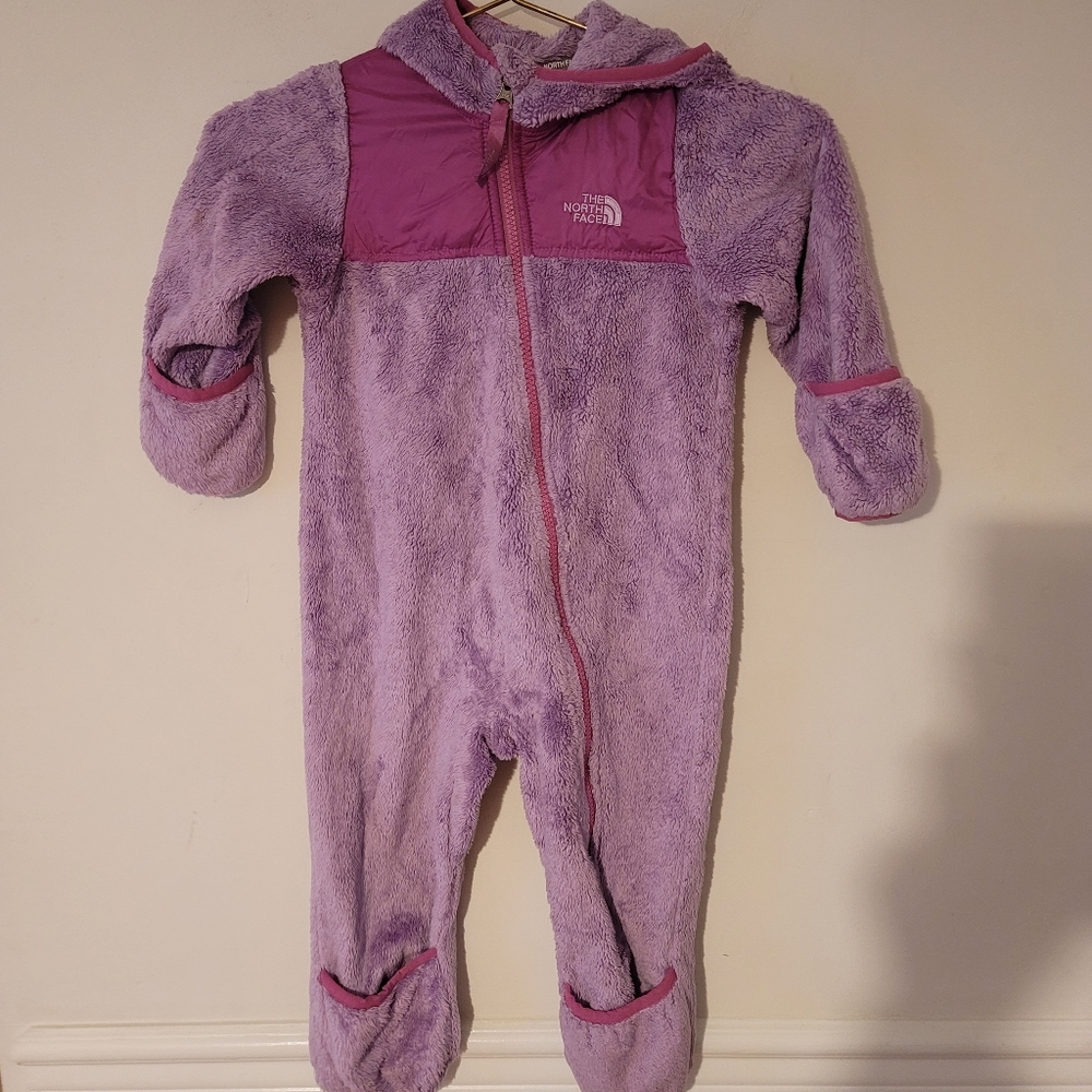 Infant North face One piece 💕